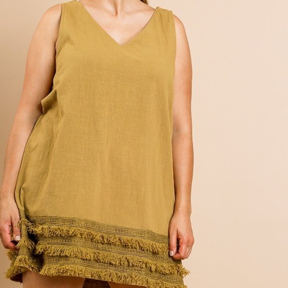 LAST ONE Umgee Plus Mustard Tassle Shift Dress - Picture 2 of 4